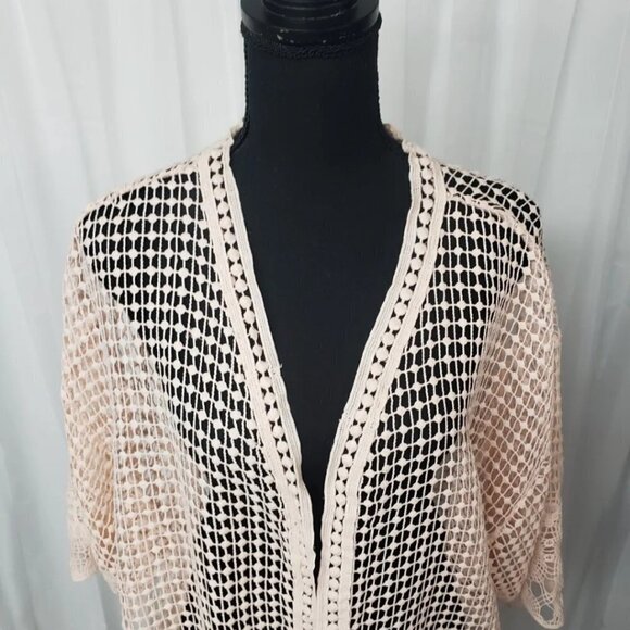 Elegant Cream Open-Knit Women's Jacket - Picture 2 of 13